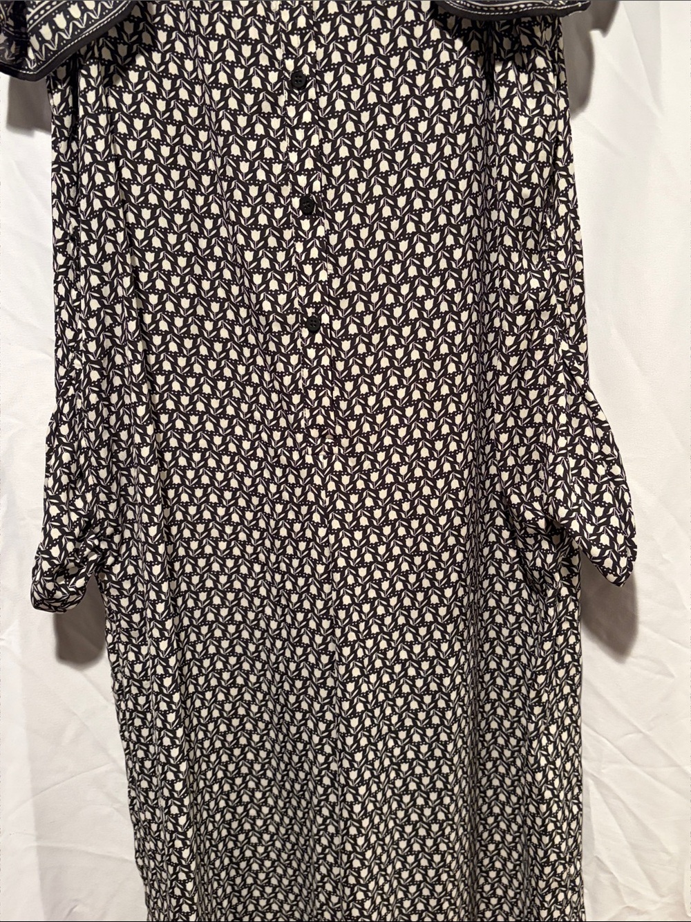 Max Studio Black and White Printed Flutter-Sleeve Jumpsuit - Picture 4 of 6